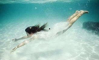 游泳队吃瓜爆料最新一期,揭秘最新一期吃瓜爆料背后的真相